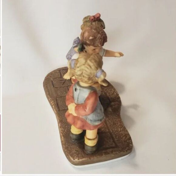 Hummel "Hop, Skip and a Jump" Collectible Figurine 2005 Goebel - Picture 4 of 8